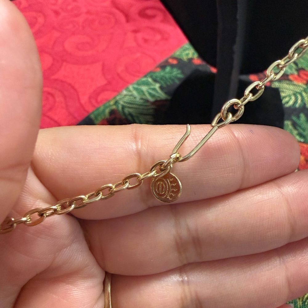 Caroline Star Flower Pendent Necklace Gold - Picture 4 of 4